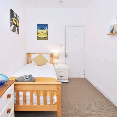 Townhouse @ Hanley Road Stoke Exteriör bild